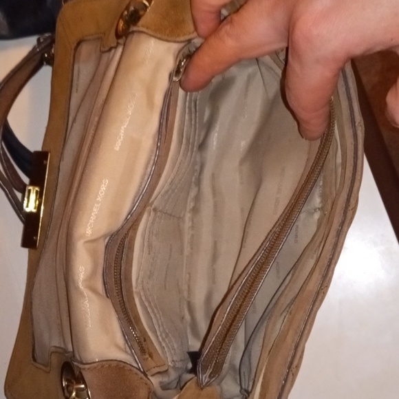 Handbag - Picture 5 of 6